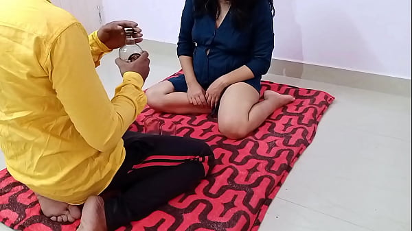 सौतेले बहन को दारू पिलाकर दबाकर पेला रात भर Indian XXX साफ हिंदी आवाज में सौतेले बहन को दारू पिलाकर दबाकर पेला रात भर Indian XXX साफ हिंदी आवाज में