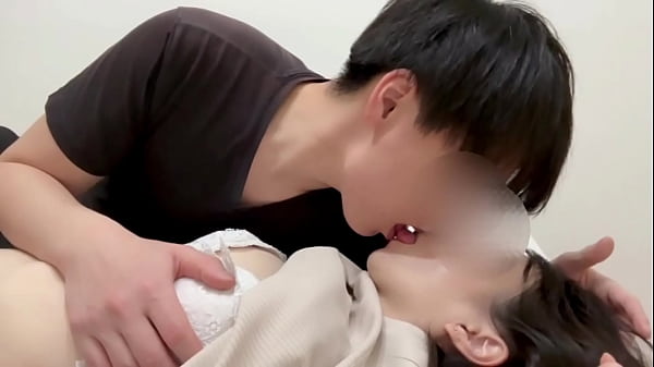 【個人撮影】まりあの喉奥までいっぱい根元まで咥え包み込むかのような最高級フェラ. 精子を全て搾り取られる主観映像…Japanese Amateur Hentai