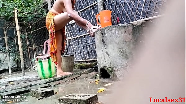 Indian Xxx Wife Outdoor Fucking ( Official Video By Localsex31) Indian Xxx Wife Outdoor Fucking ( Official Video By Localsex31)